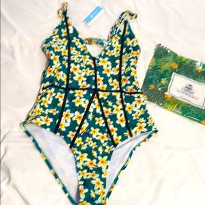 NWT Cupshe Young and Vigor one piece swimsuit
